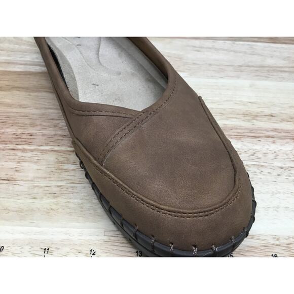Easy Street Poe Women's 9.5 Brown Leather Slip-On Comfort Ballet Flats Casual - Picture 9 of 10